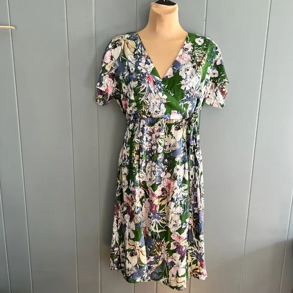 Floral Wrap Midi Dress‎ Green Short Sleeve V-Neck Boho Garden Party Casual Small - Picture 2 of 8